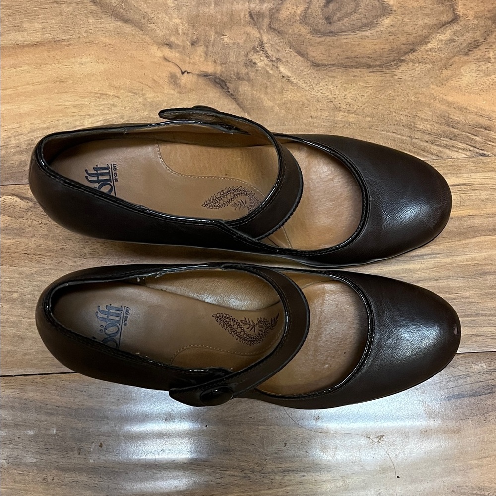 Sofft Brown Women's Mary Jane Pump - Picture 4 of 9